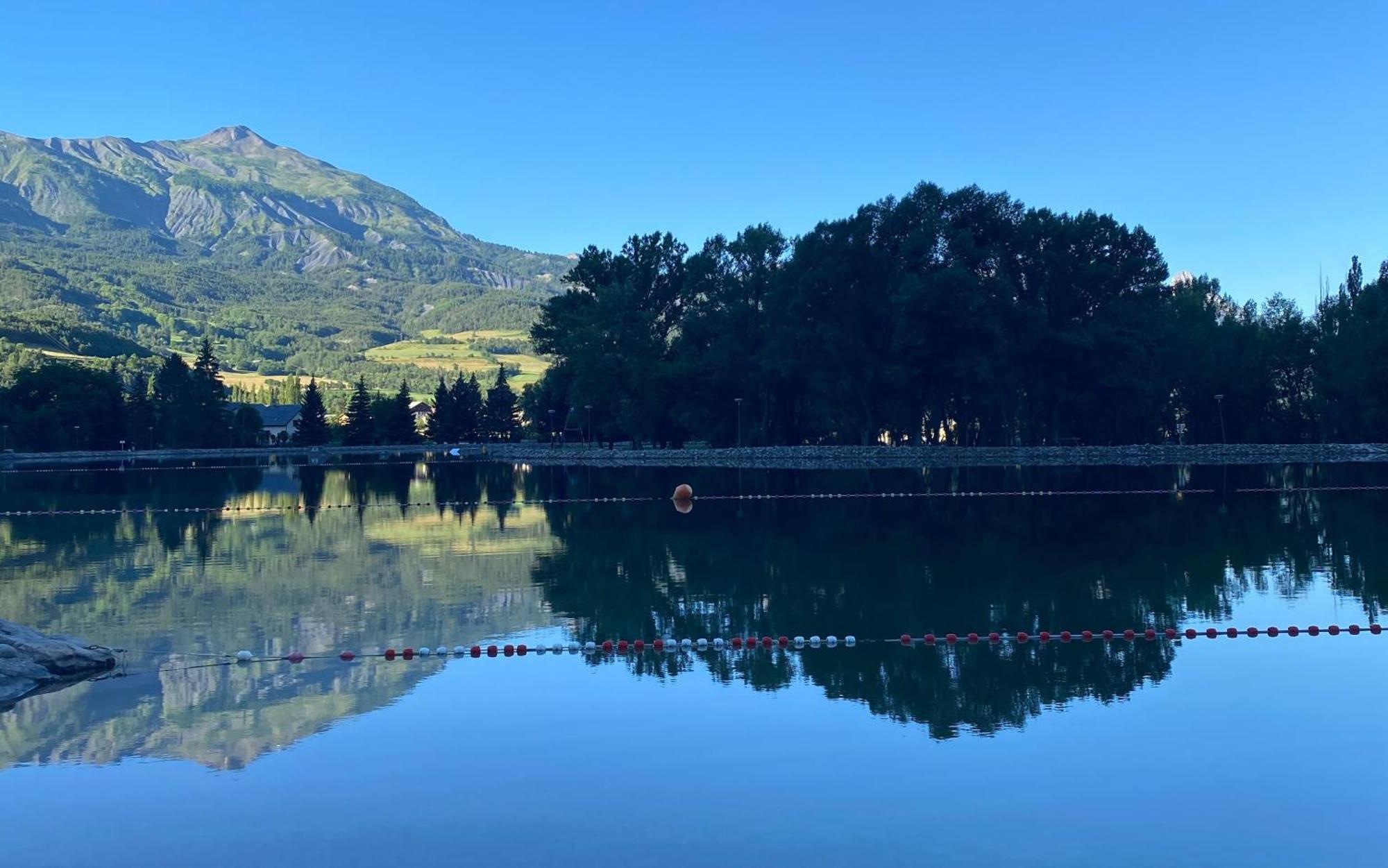 La Capitale - Les Gites De L Argile Barcelonnette Bagian luar foto