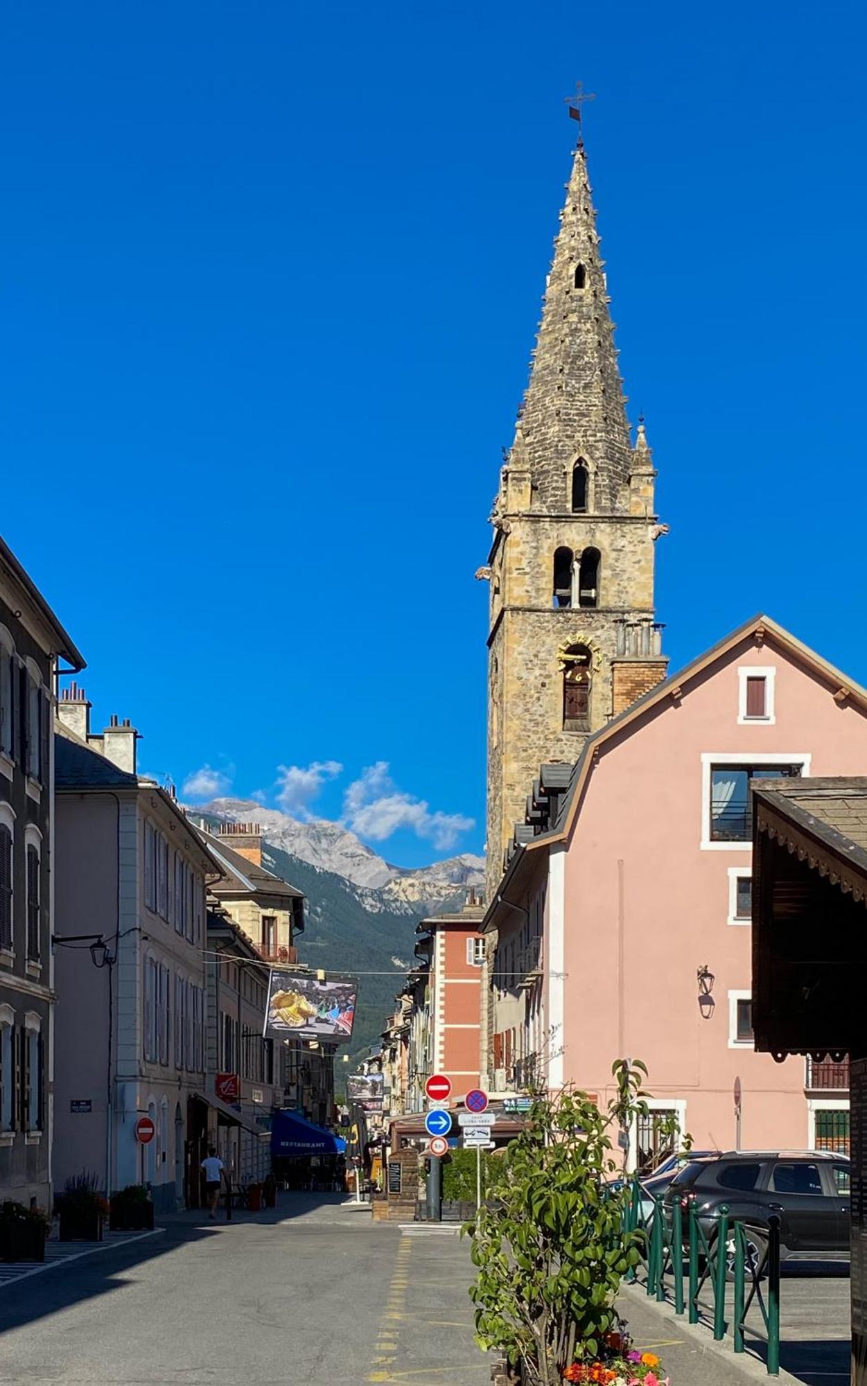 La Capitale - Les Gites De L Argile Barcelonnette Bagian luar foto