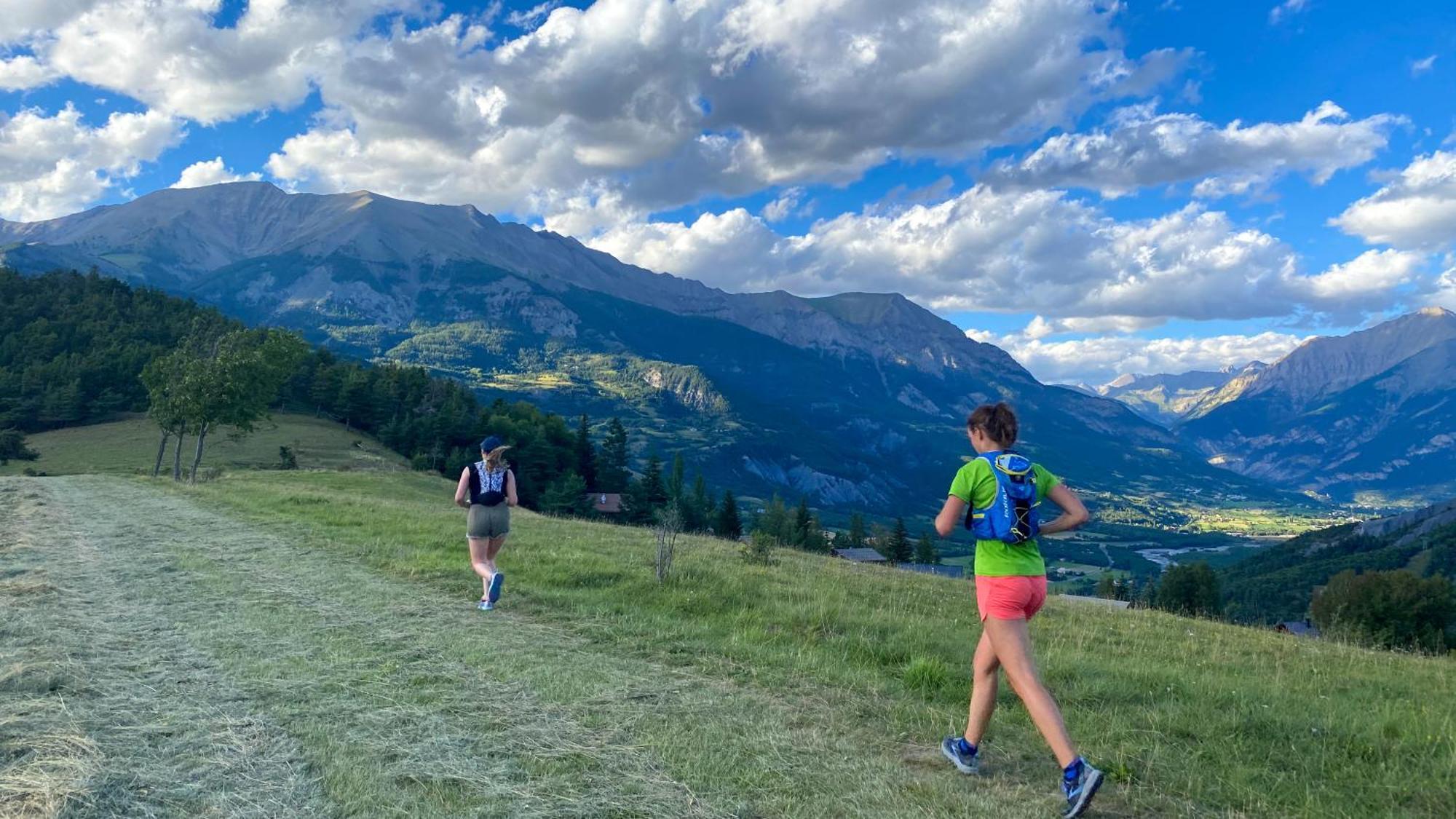 La Capitale - Les Gites De L Argile Barcelonnette Bagian luar foto