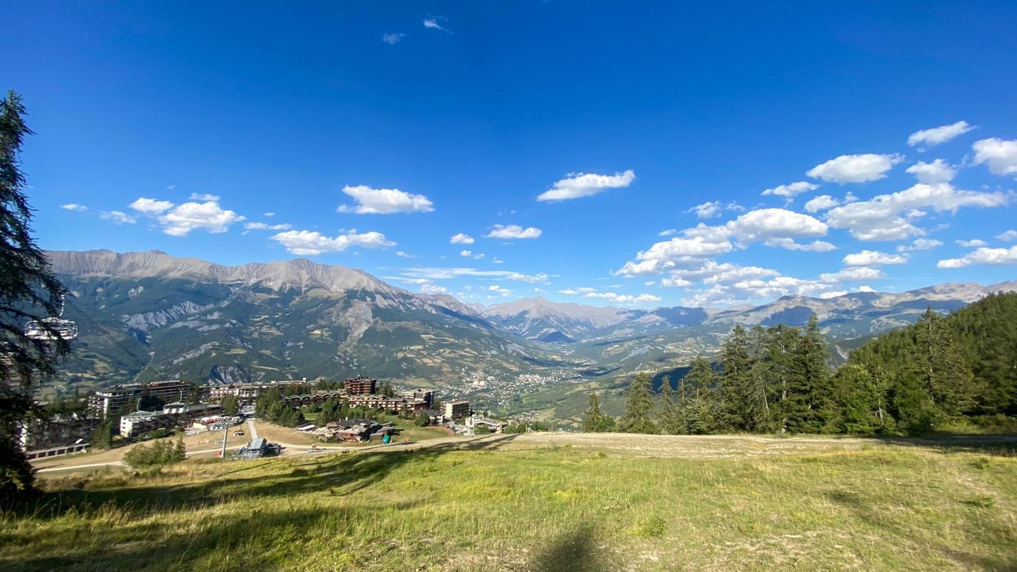 La Capitale - Les Gites De L Argile Barcelonnette Bagian luar foto
