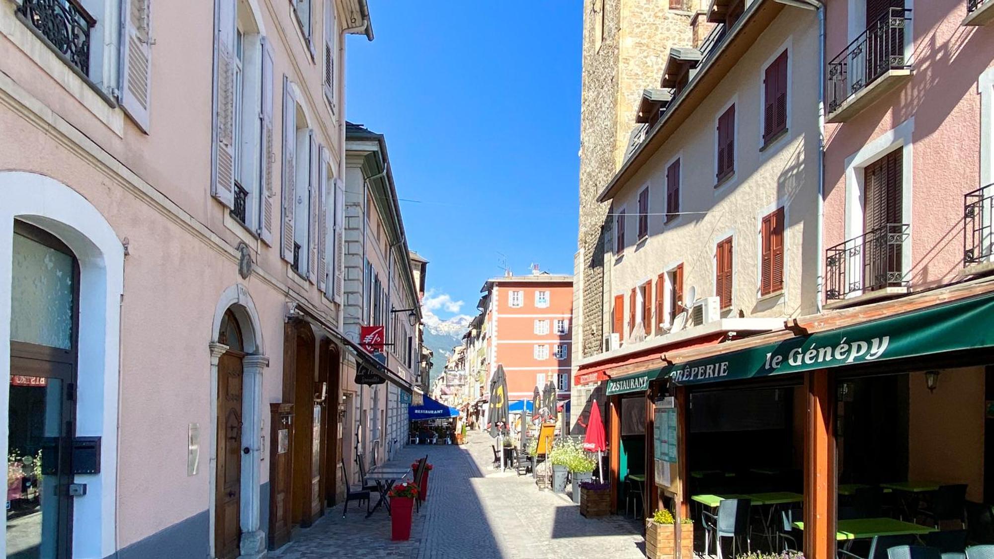 La Capitale - Les Gites De L Argile Barcelonnette Bagian luar foto